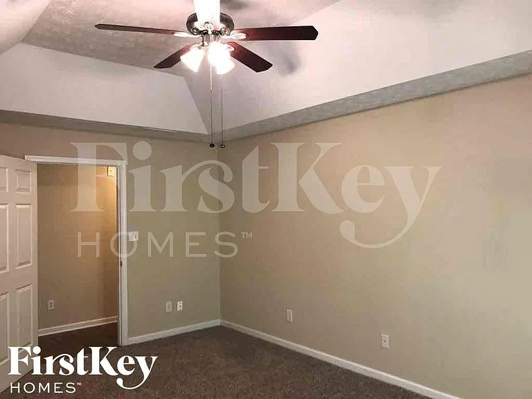 4172 Evian Way — Photo 6