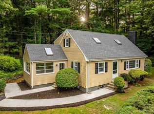 34 Carleton Rd, Hingham, MA 02043