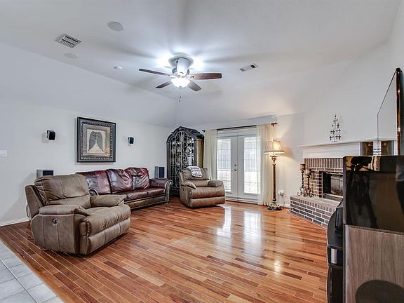 5th image of 2212 Pinto Ln