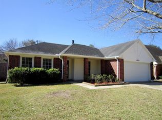 4834 Cloverfield Dr, Pearland, TX 77584