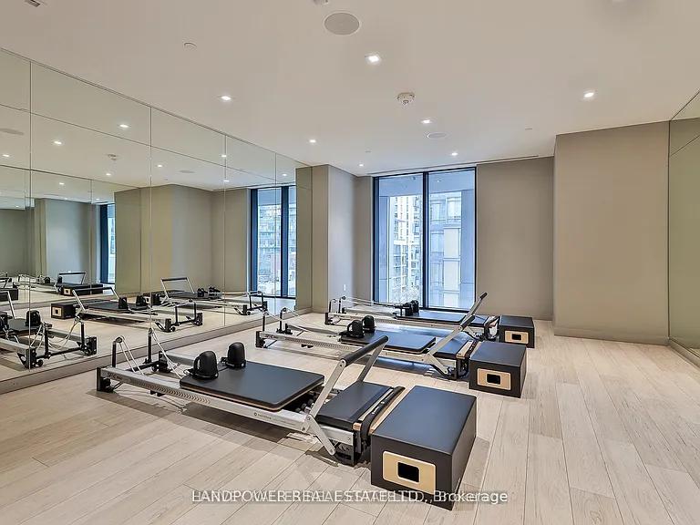 1 Yorkville Ave #4406 — Photo 12