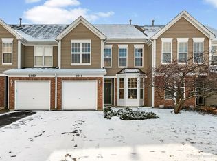 2311 Cryder Ln, Plainfield, IL 60586