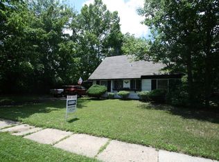 17 Birchwood Ln, Willingboro, NJ 08046