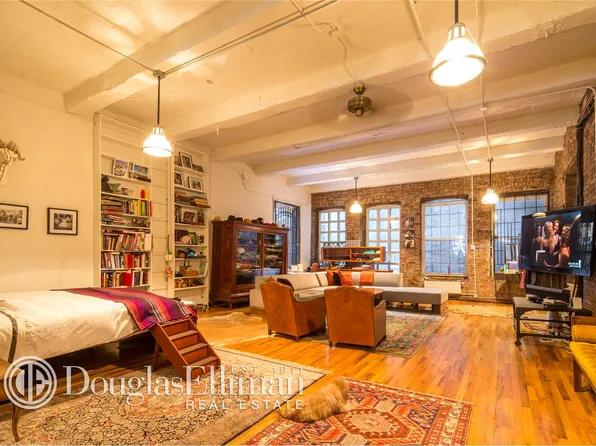 118 Forsyth Street image 1 of 6