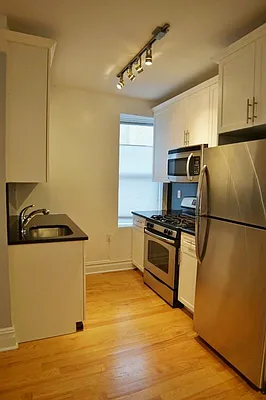 Rented by R New York | media 13