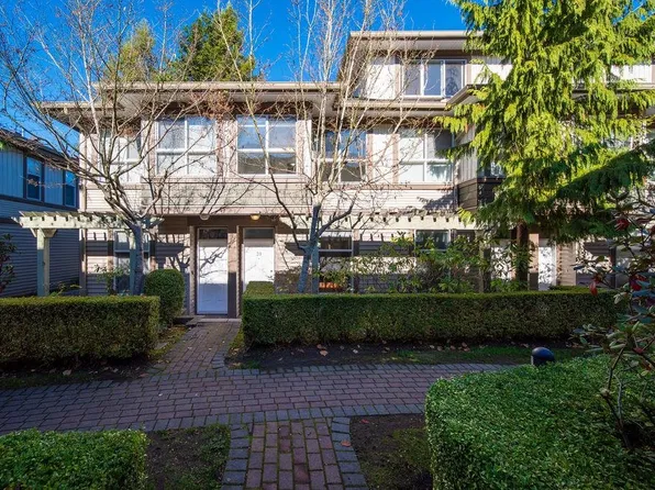 15353 100th Ave #39, Surrey, BC V3R 3S6