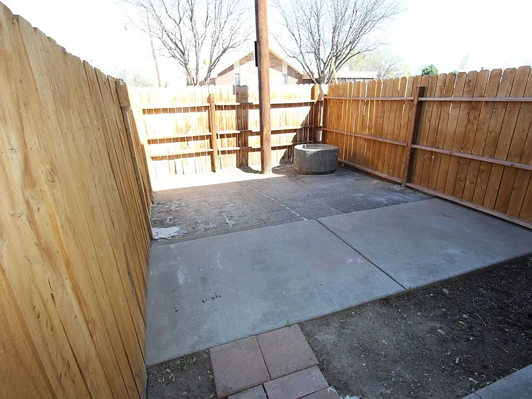 1600 North Ave — Photo 10