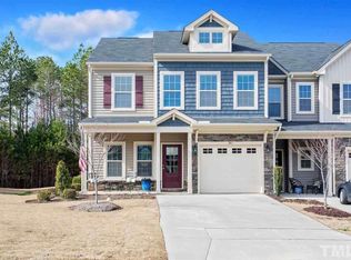 241 Beaconwood Ln, Holly Springs, NC 27540