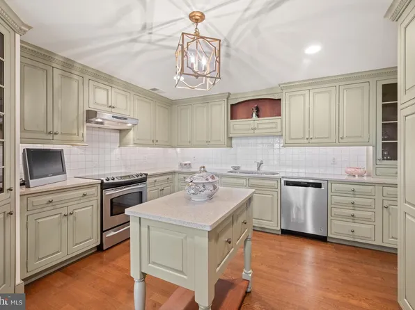 100 Grays Ln APT 506, Haverford, PA 19041