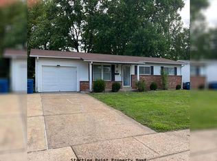 549 Candle Light Ln, Hazelwood, MO 63042