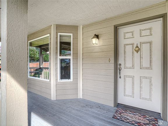 3rd image of 8403 64th Ave E