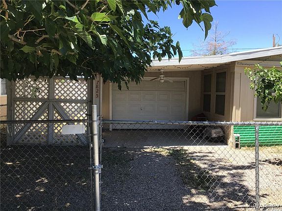 2nd image of 7825 S Teal St