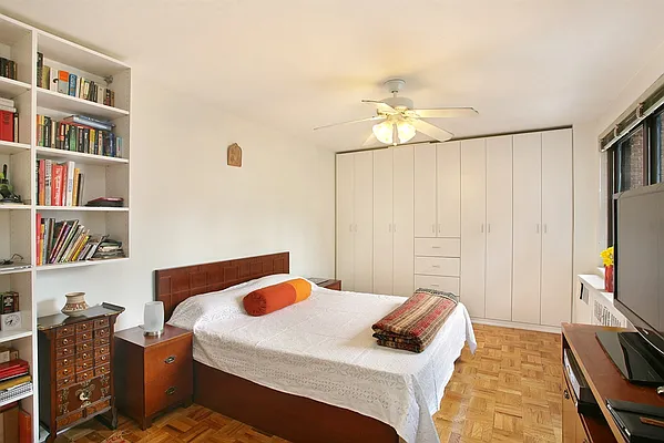 Sold by Corcoran | media 28