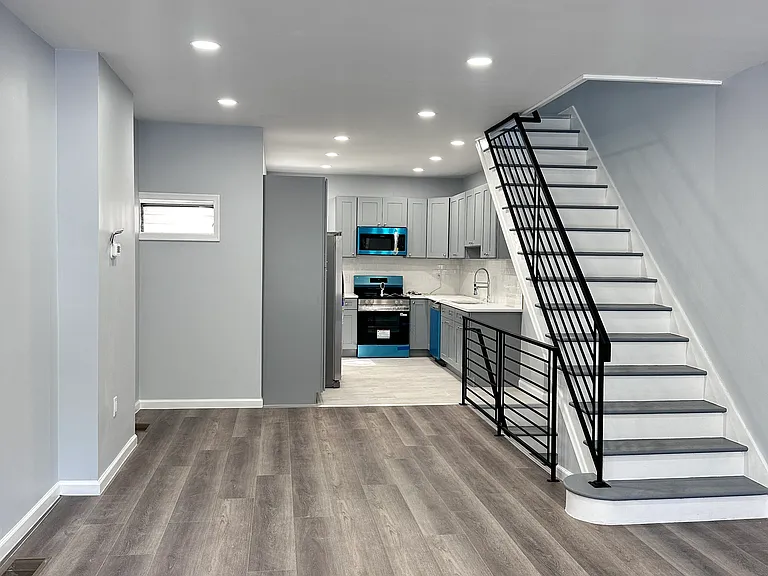1817 Reed St — Photo 2