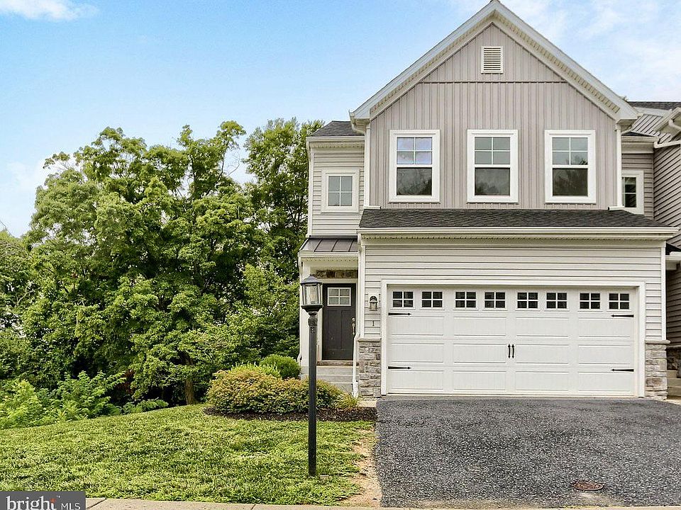 1st image of 1 Woods Dr