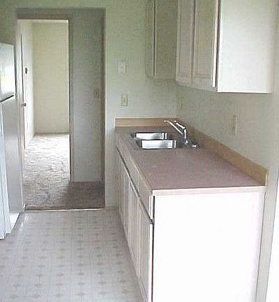 Roomy kitchen
