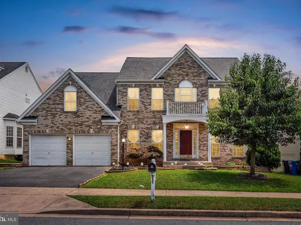 17545 Shale Dr, Hagerstown, MD 21740