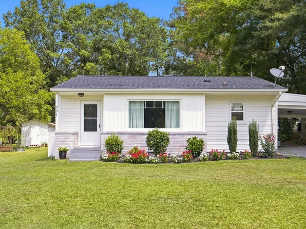 331 E Lillington St, Angier, NC 27501
