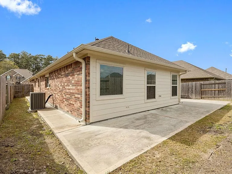 2666 Cedar Path Ln — Photo 21