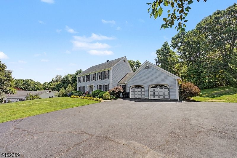 1st image of 38 Dyer Rd