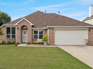 300 Millington Trl, Mansfield, TX 76063