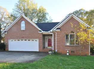 2234 Cherokee Ln, Winston Salem, NC 27103