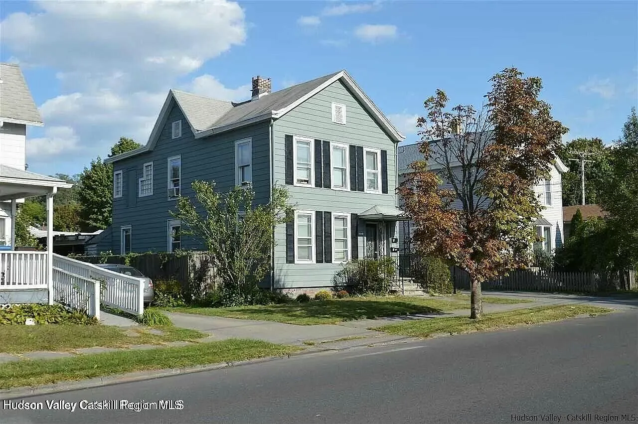 192 Foxhall Avenue photo 1