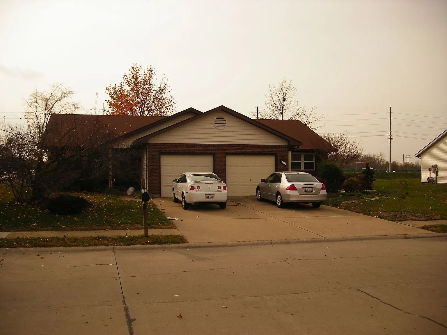 1405 Chancellor Dr photo 1