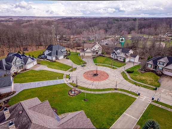 3rd image of 7055 Twin Creeks Ct