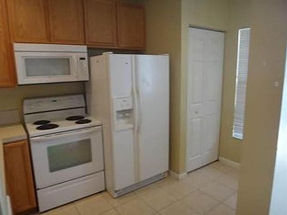 2nd image of 4851 Palmbrooke Ter