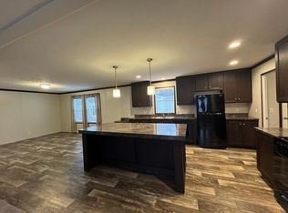 158 Apollo Cir #158, Flushing, MI 48433