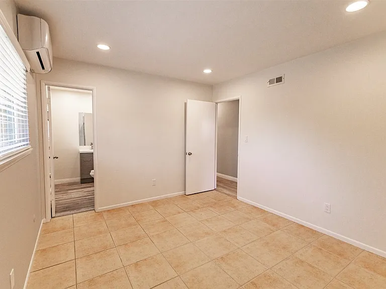 6547 Radcliffe Dr — Photo 16