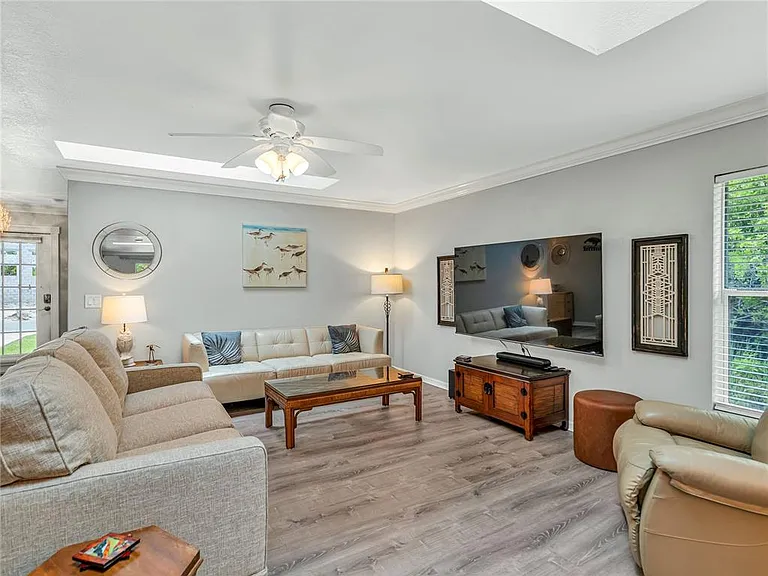 15509 Alsace Cir — Photo 9