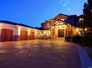 24340 E Glasgow Dr, Aurora, CO 80016