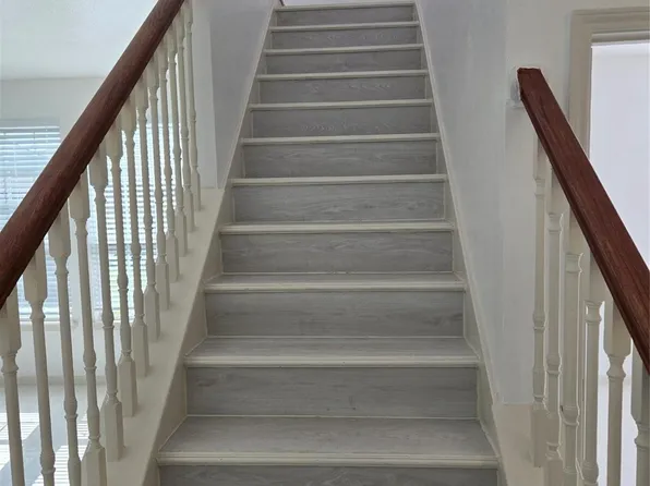 16203 Dryberry Ct, Houston, TX 77083