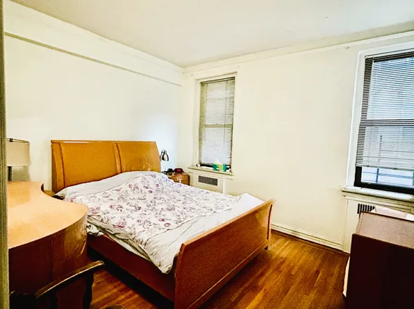 41-09 41st Street image 6 of 29