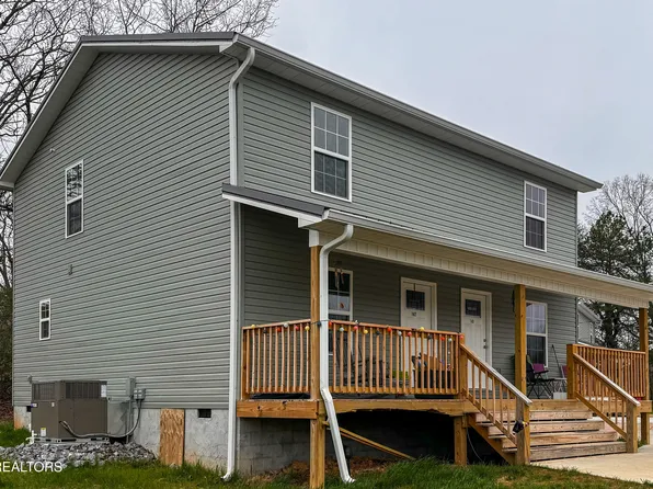 147/149 Oak St, Athens, TN 37303