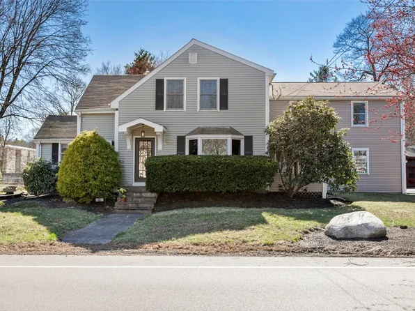 53 Holliston St, Medway, MA 02053