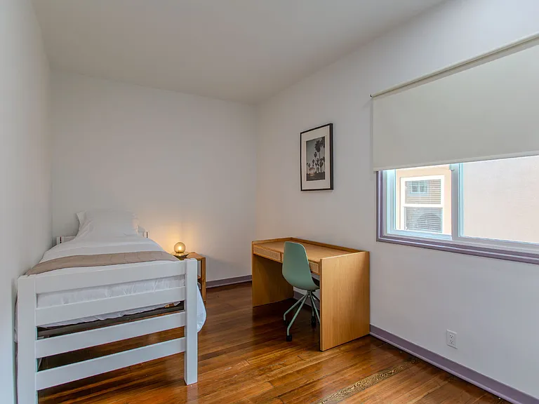 624 Hilgard Ave #255 — Photo 7