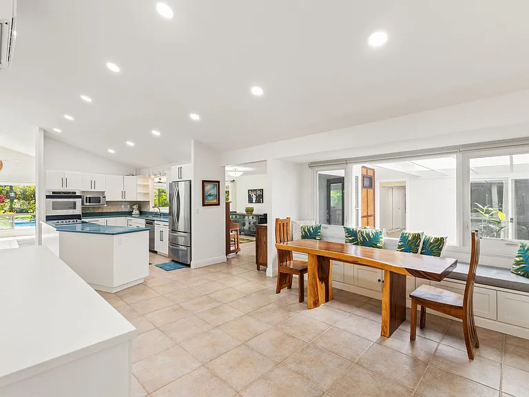 748 Mokapu Rd — Photo 5