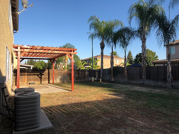 Lots of backyard possibilit.