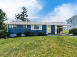 2522 S Sharlaine Dr, Staunton, VA 24401