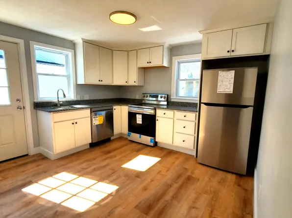 44 Fairview St #B, Manchester, NH 03102