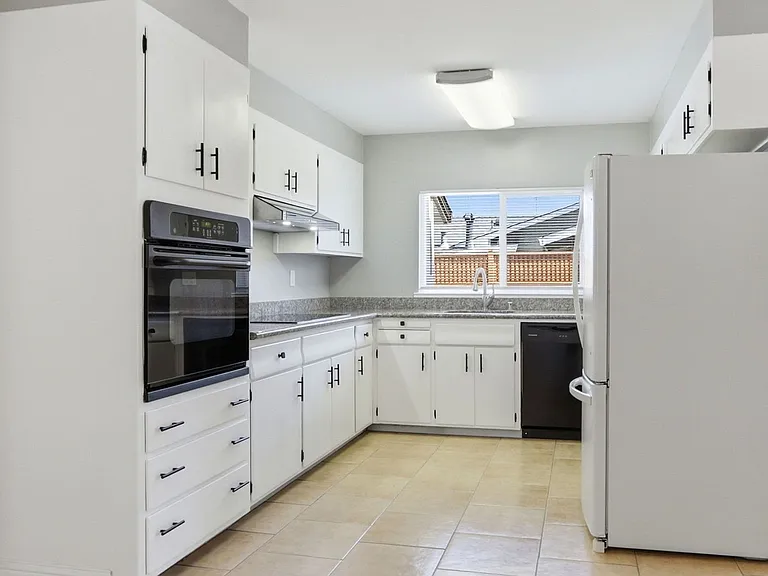 1498 S Mary Ave — Photo 11