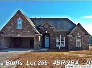 7702 Delta Bluff Pkwy, Walls, MS 38680