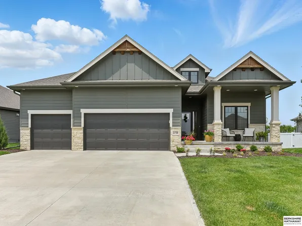 21720 G St, Elkhorn, NE 68022