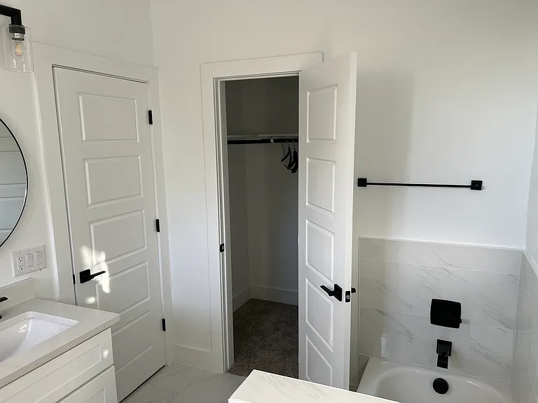 4531 Philip Ave — Photo 14