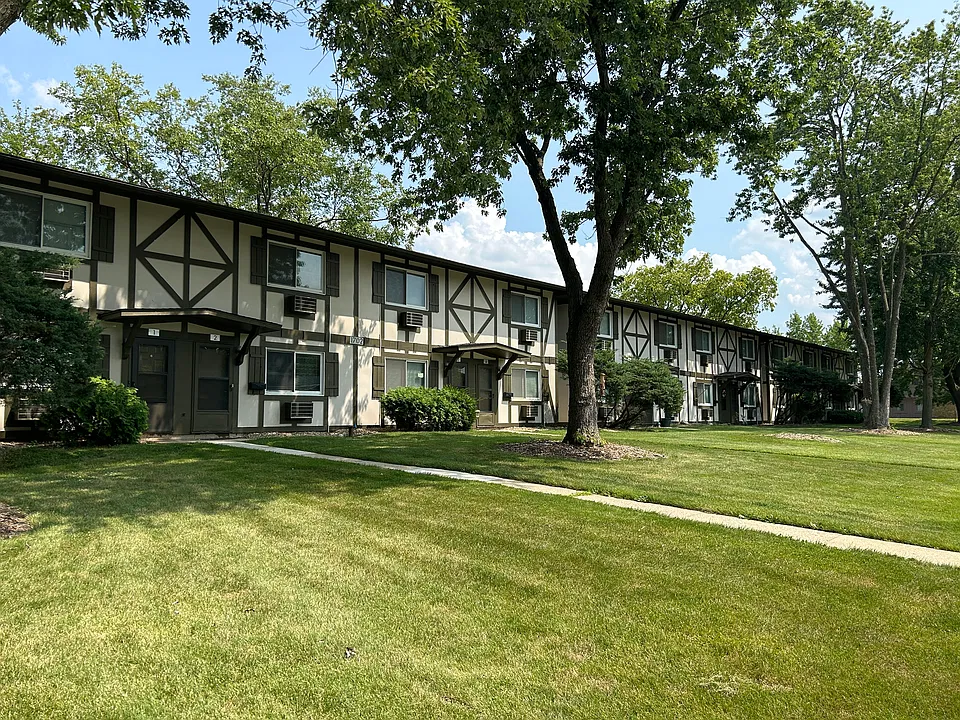 Lockport South Apartments