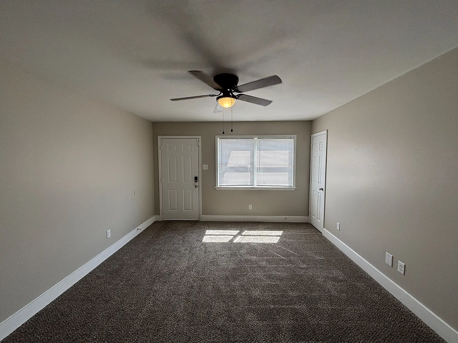 913 Ruth Ann Dr — Photo 4