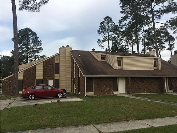 3rd image of 827-833 Asheville Dr